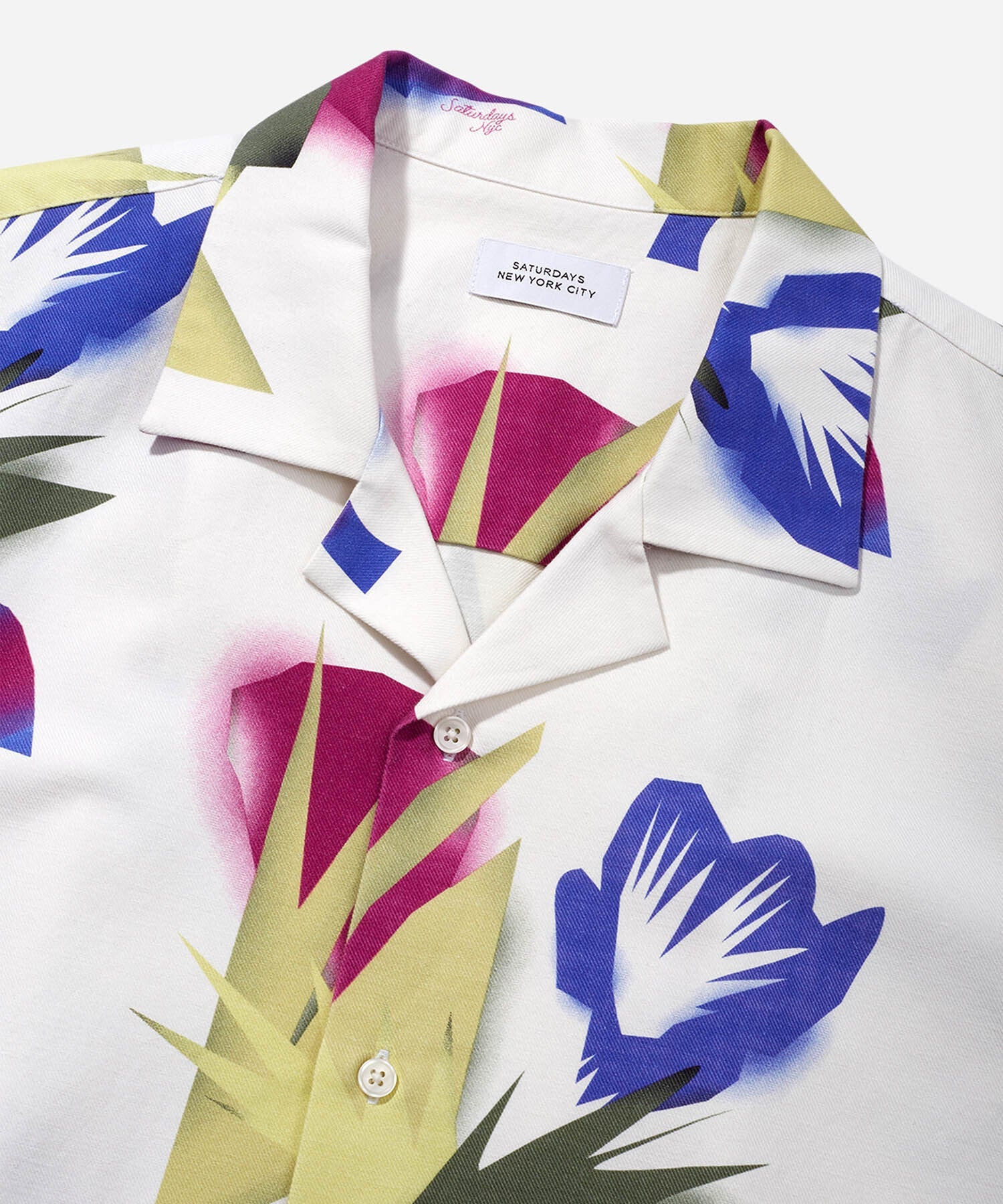Jungle Floral Print Canty SS Shirt