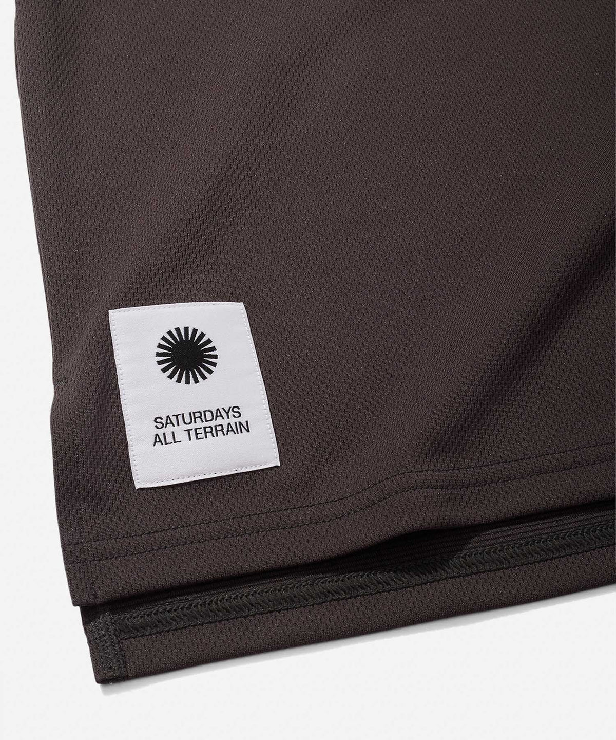 ALL TERRAIN LIGHTWEIGHT CROPPED SS TEE