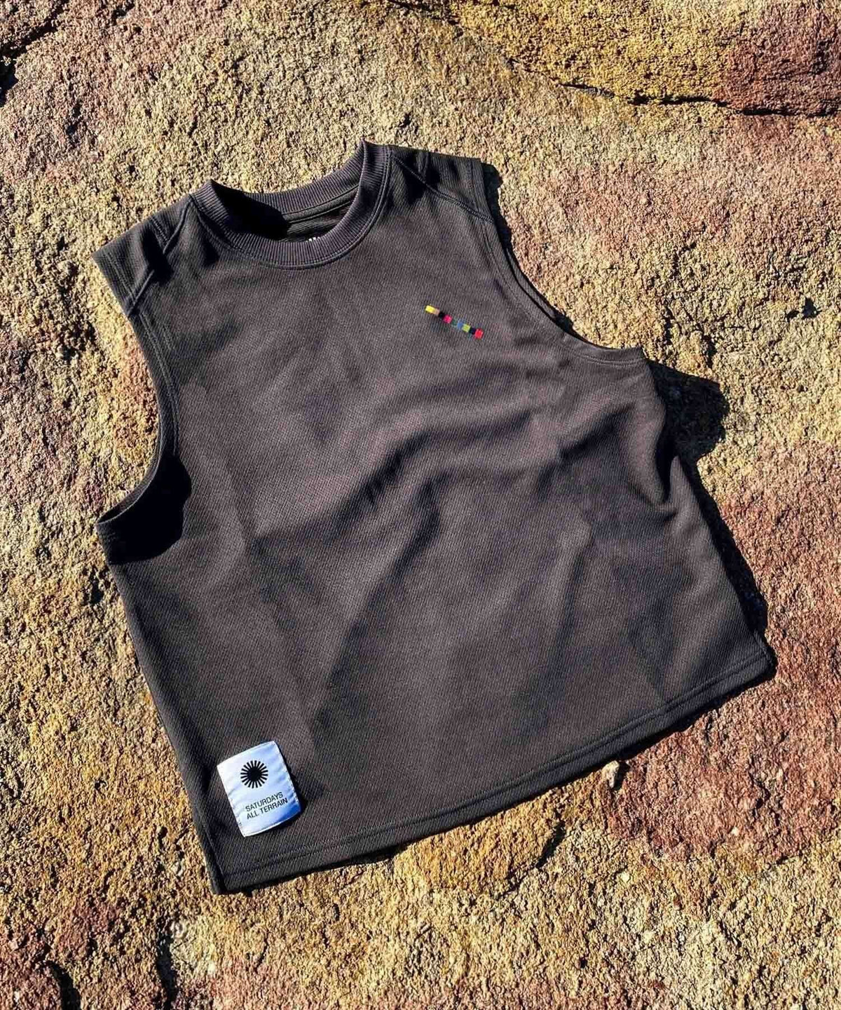 ALL TERRAIN LIGHTWEIGHT CROPPED TANK