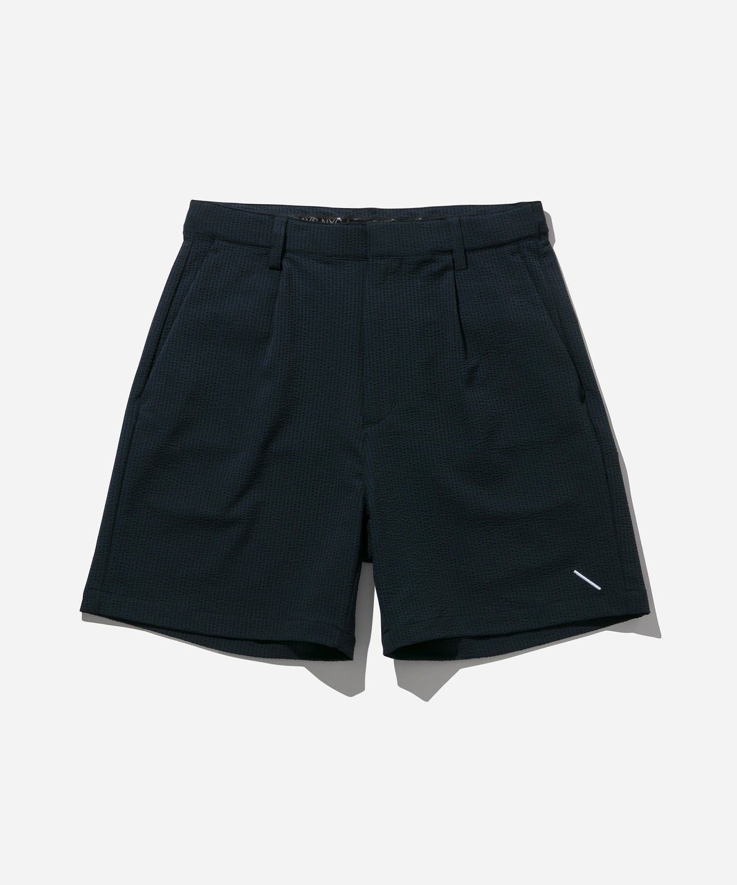 Seersucker One Tuck Short Pant | WOMEN