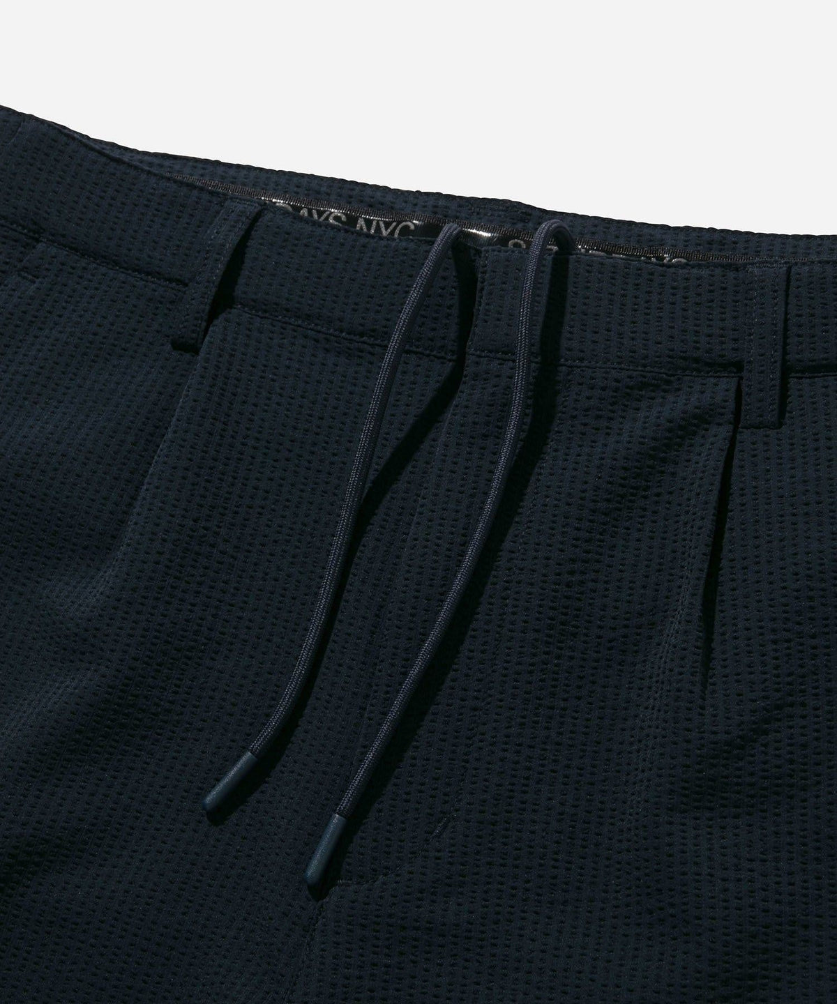 Seersucker One Tuck Short Pant | WOMEN