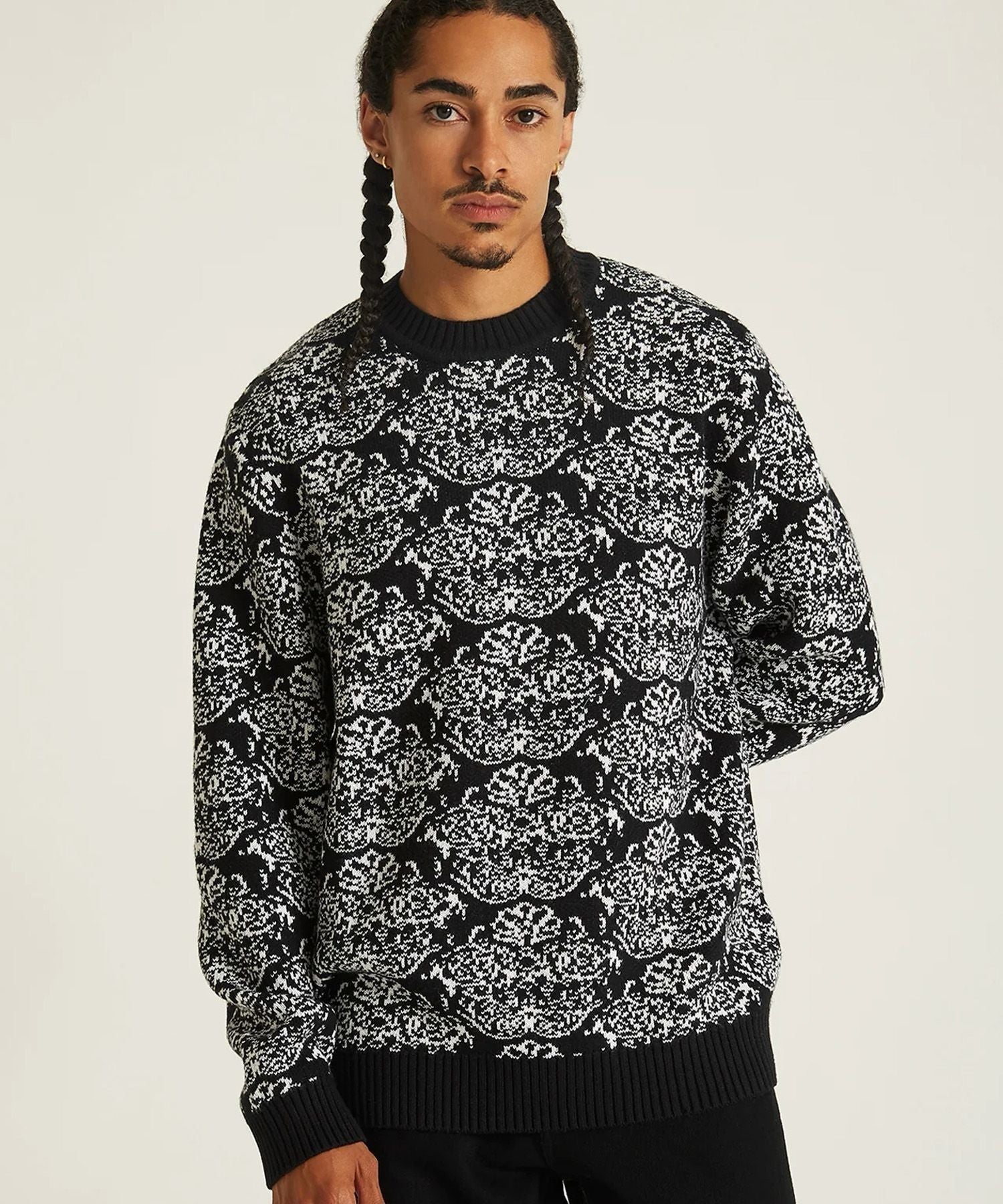 GREG TAPESTY SWEATER