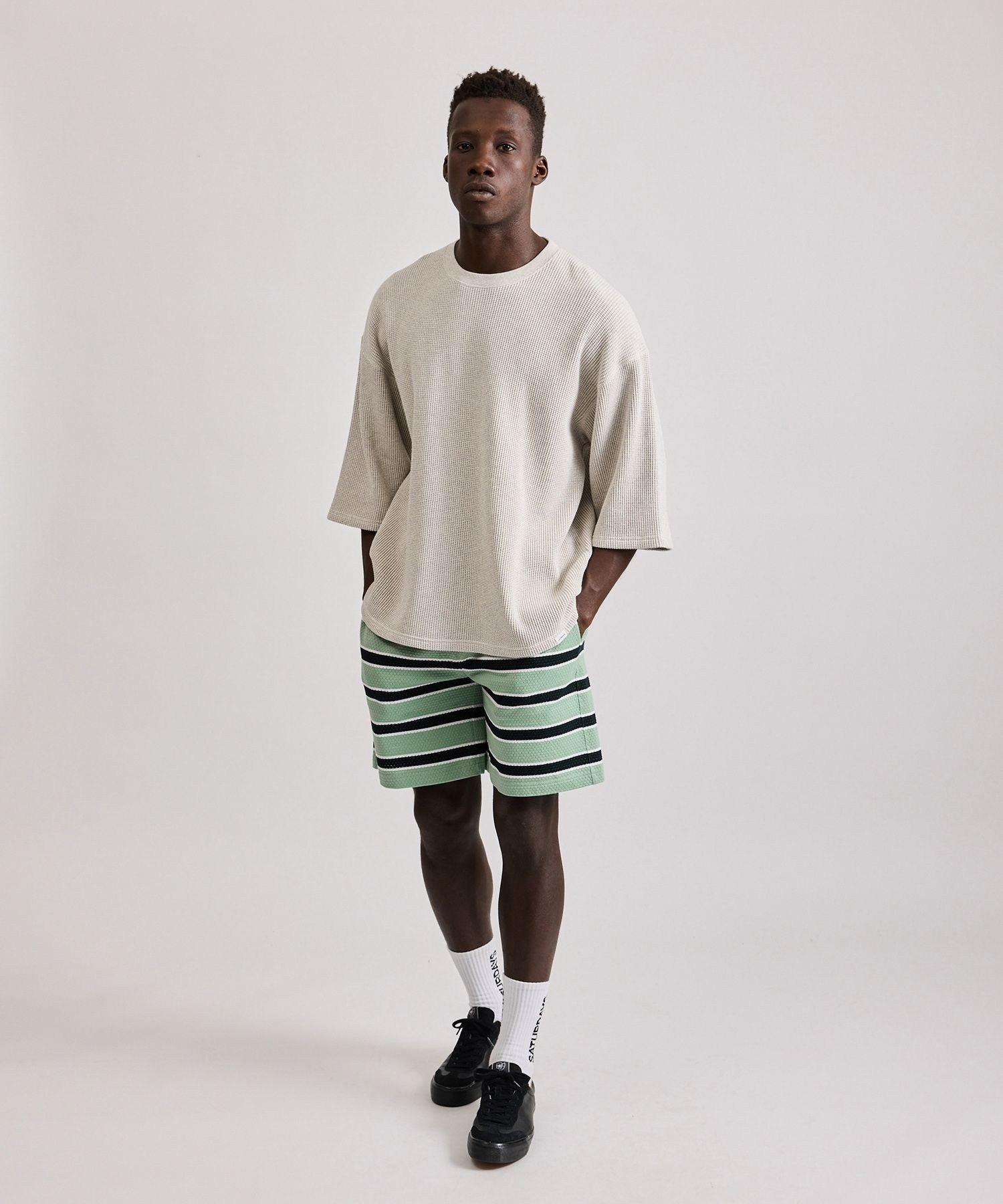 Mesh Border Stripe Shorts