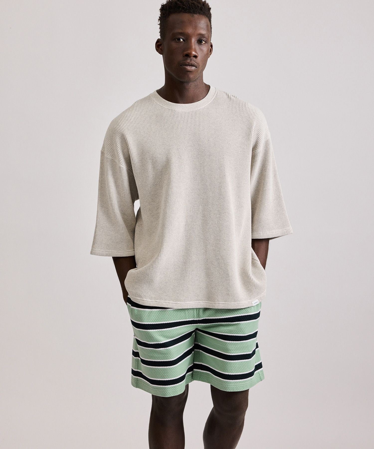 Mesh Border Stripe Shorts