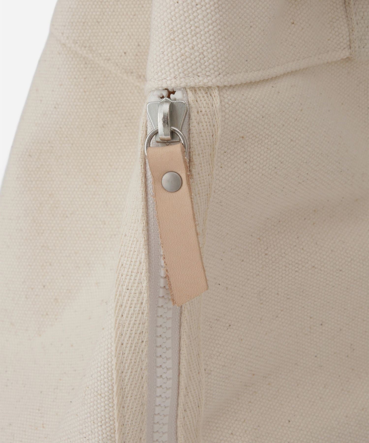 SNYC Canvas Bonsack