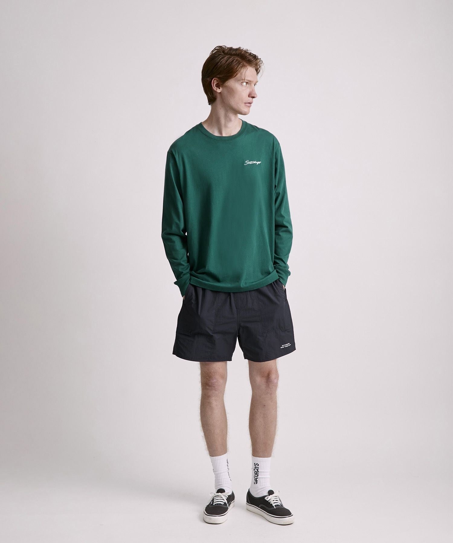 Script Emb LS Tee