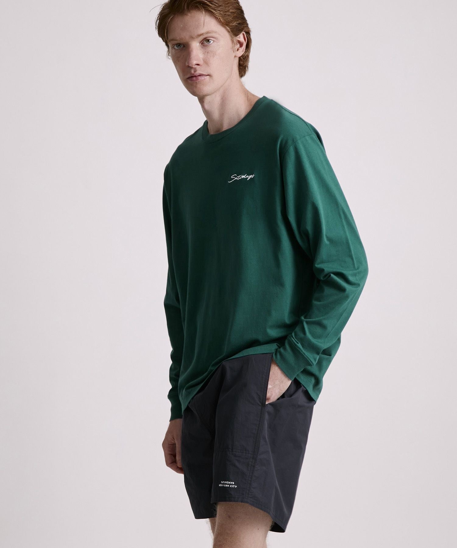 Script Emb LS Tee