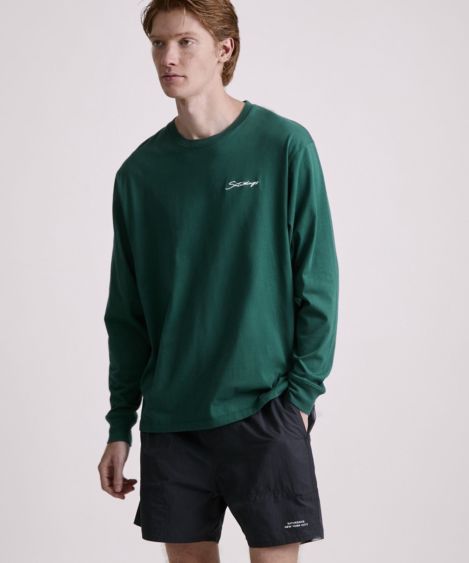Script Emb LS Tee