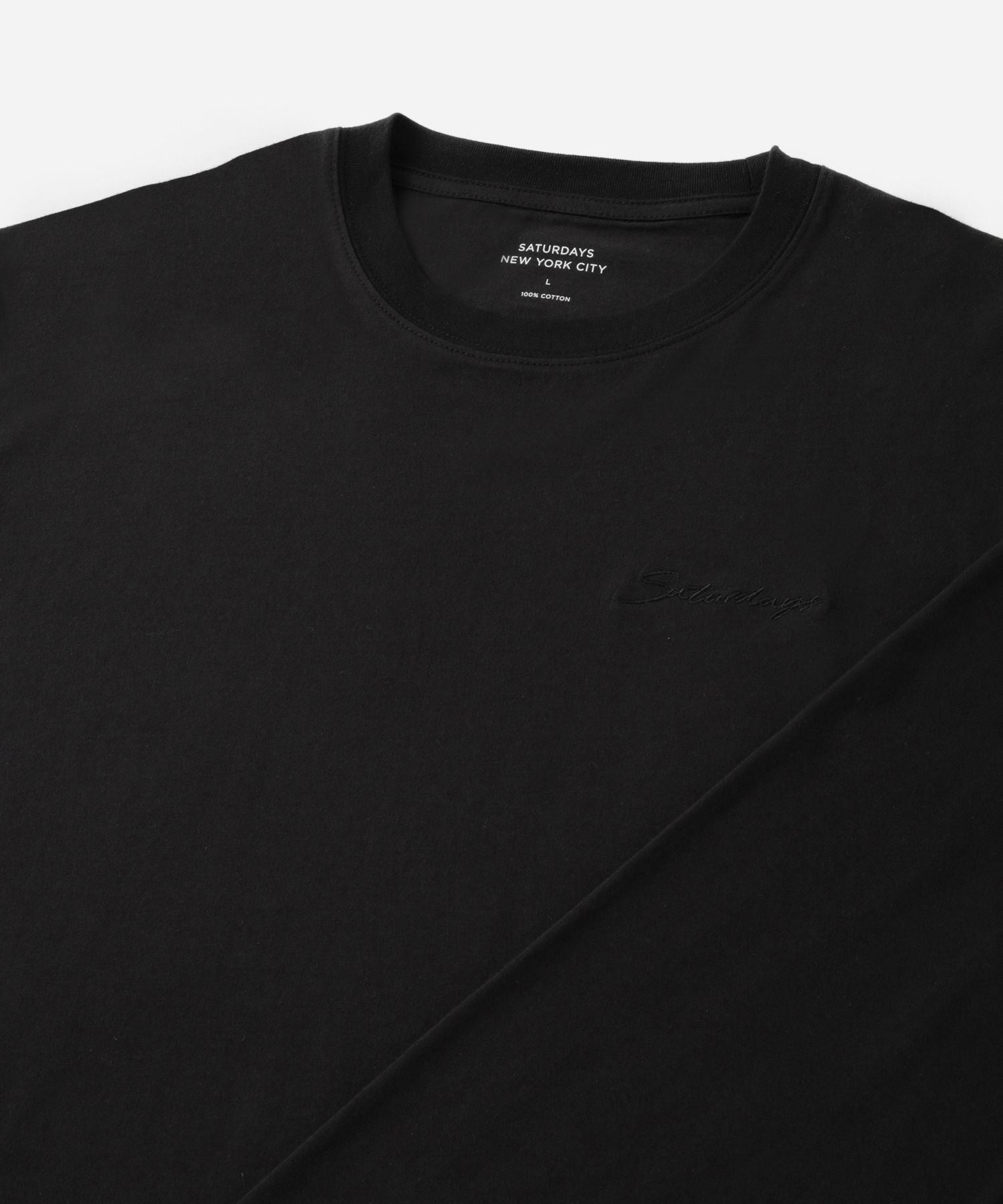 Script Emb LS Tee