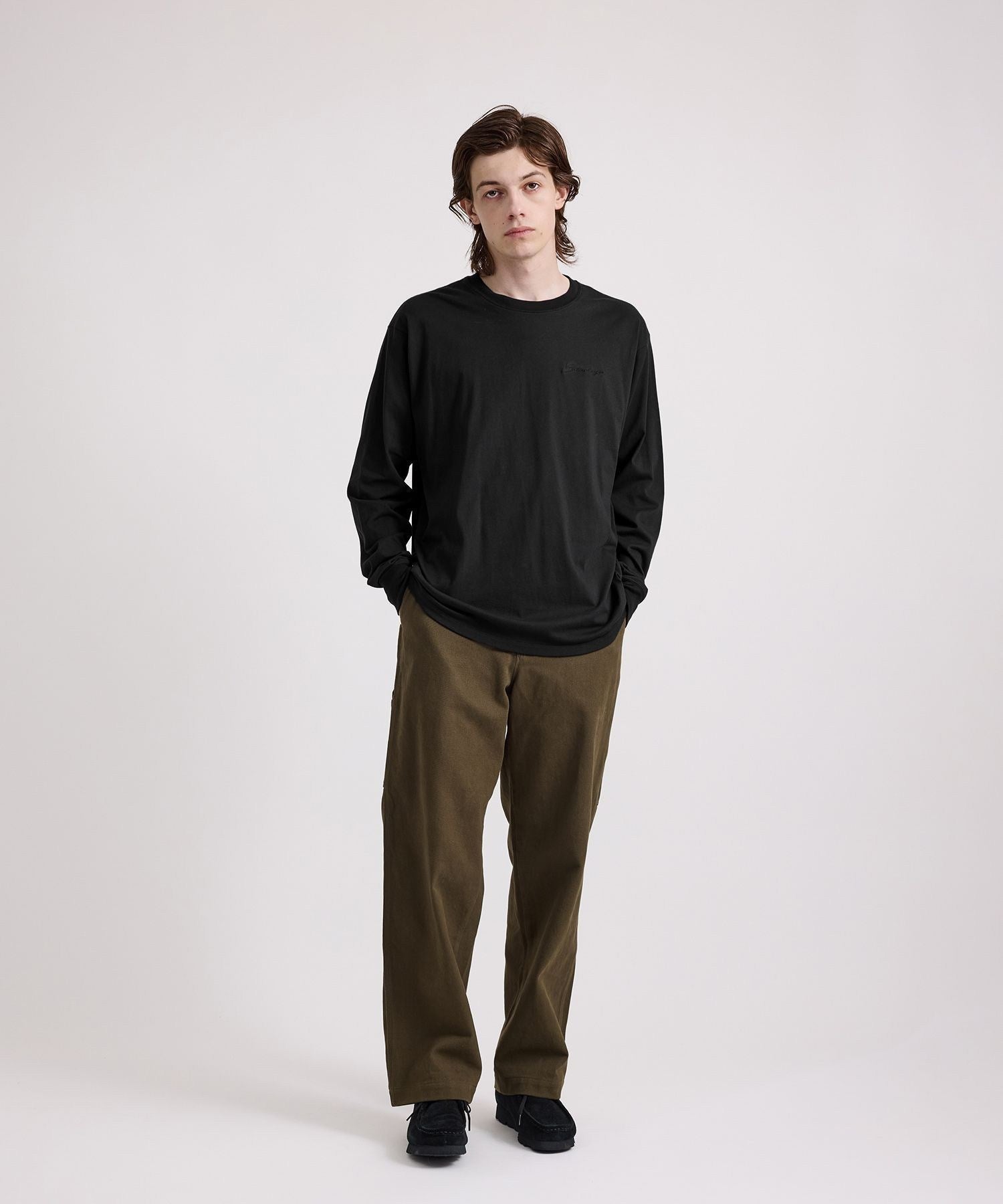 Script Emb LS Tee