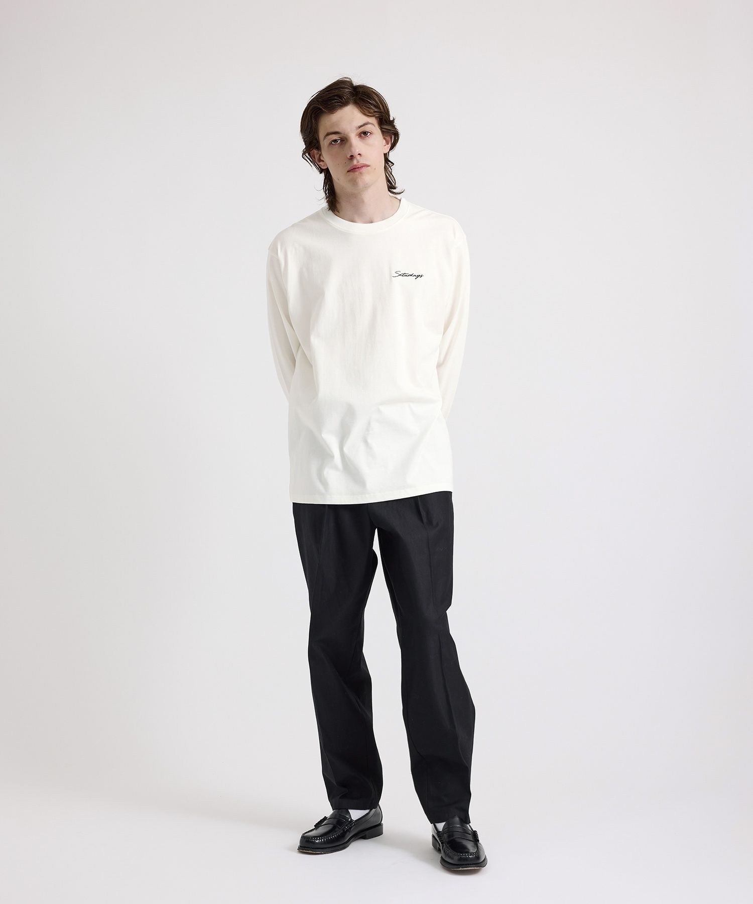 Script Emb LS Tee