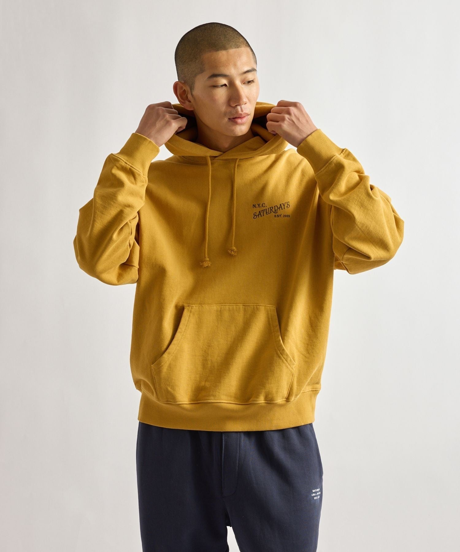 Warren Vintage Serif Relaxed Hoodie