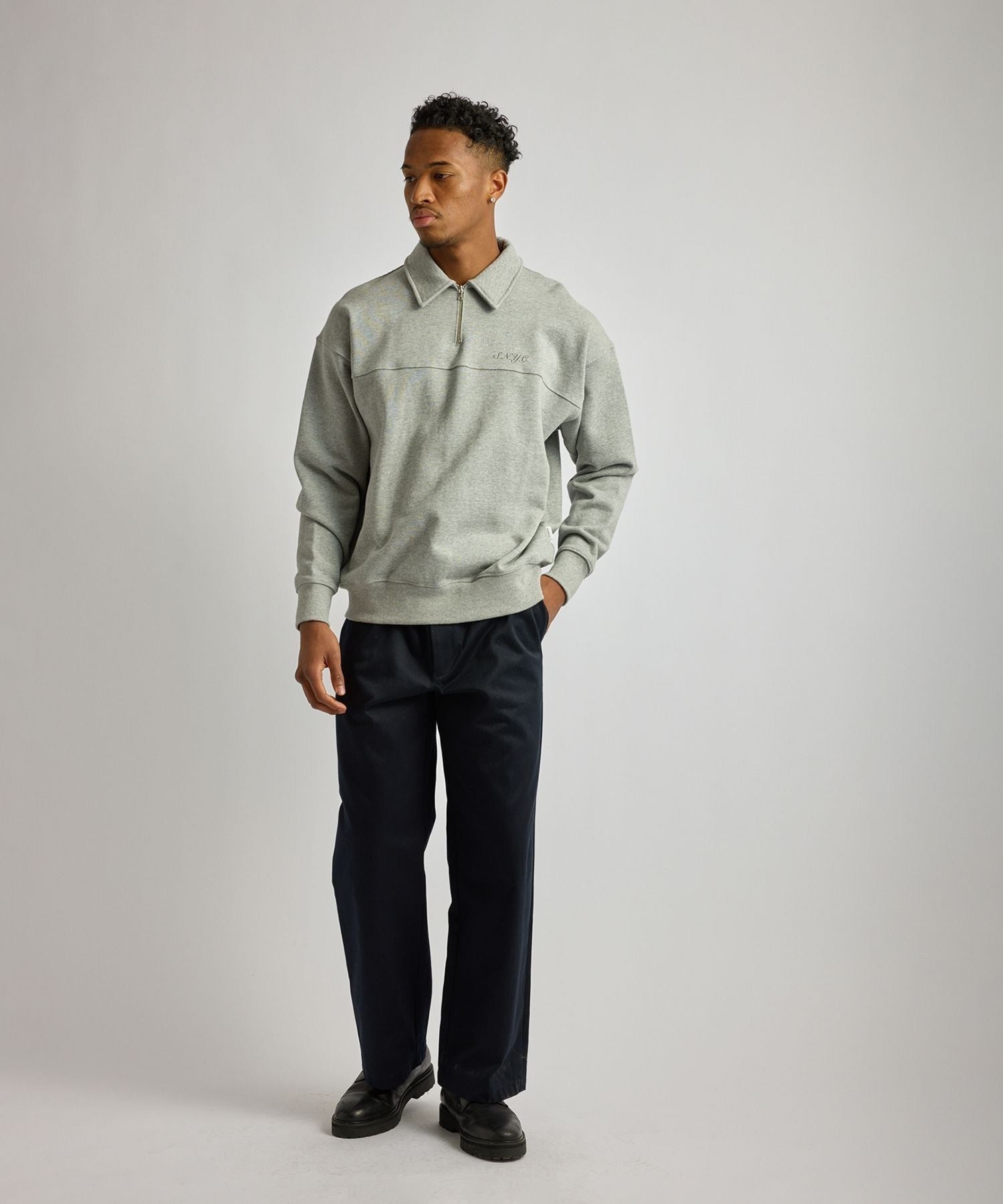 Mott Relaxed Quarter Zip Sweatshirt