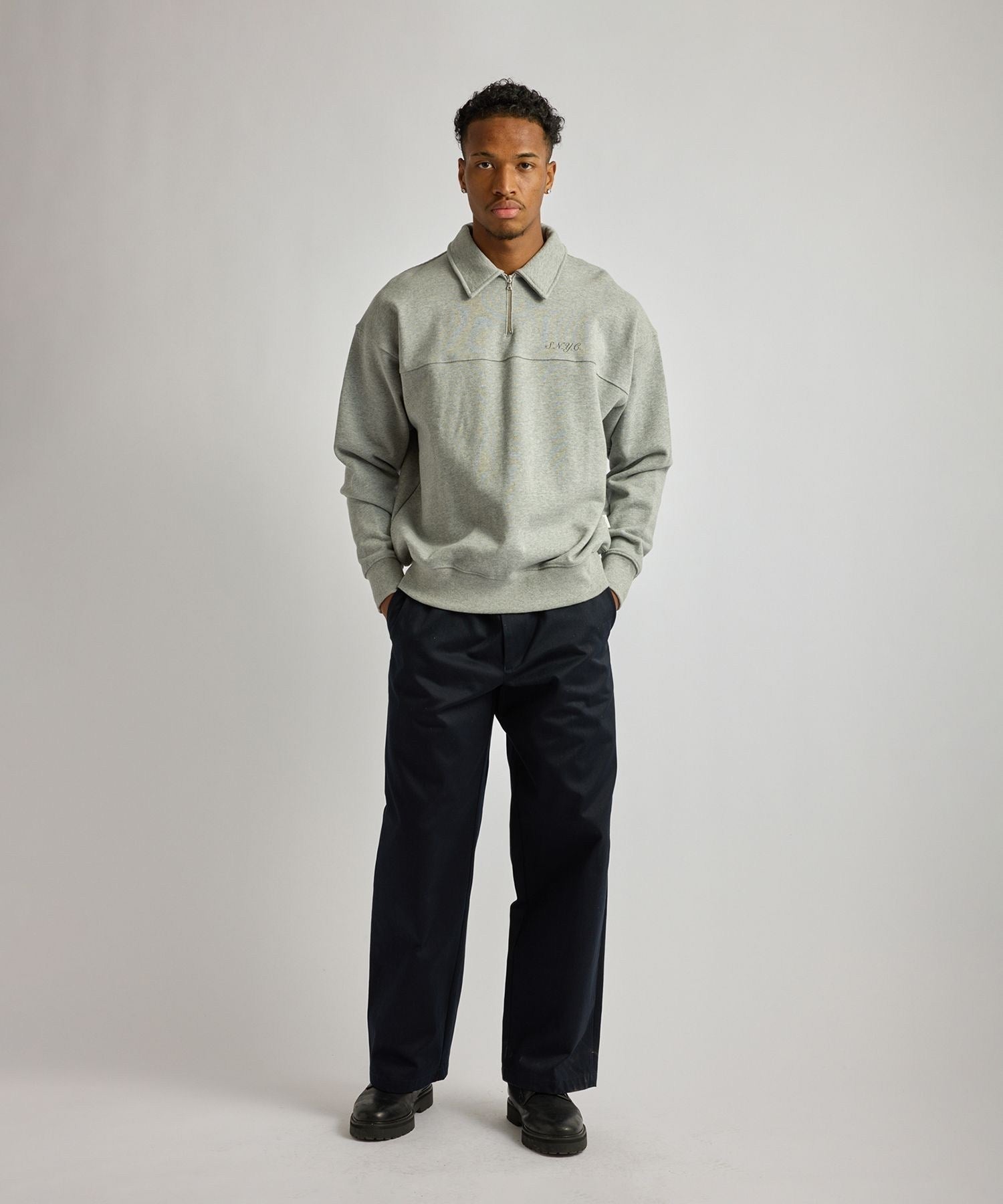 Mott Relaxed Quarter Zip Sweatshirt