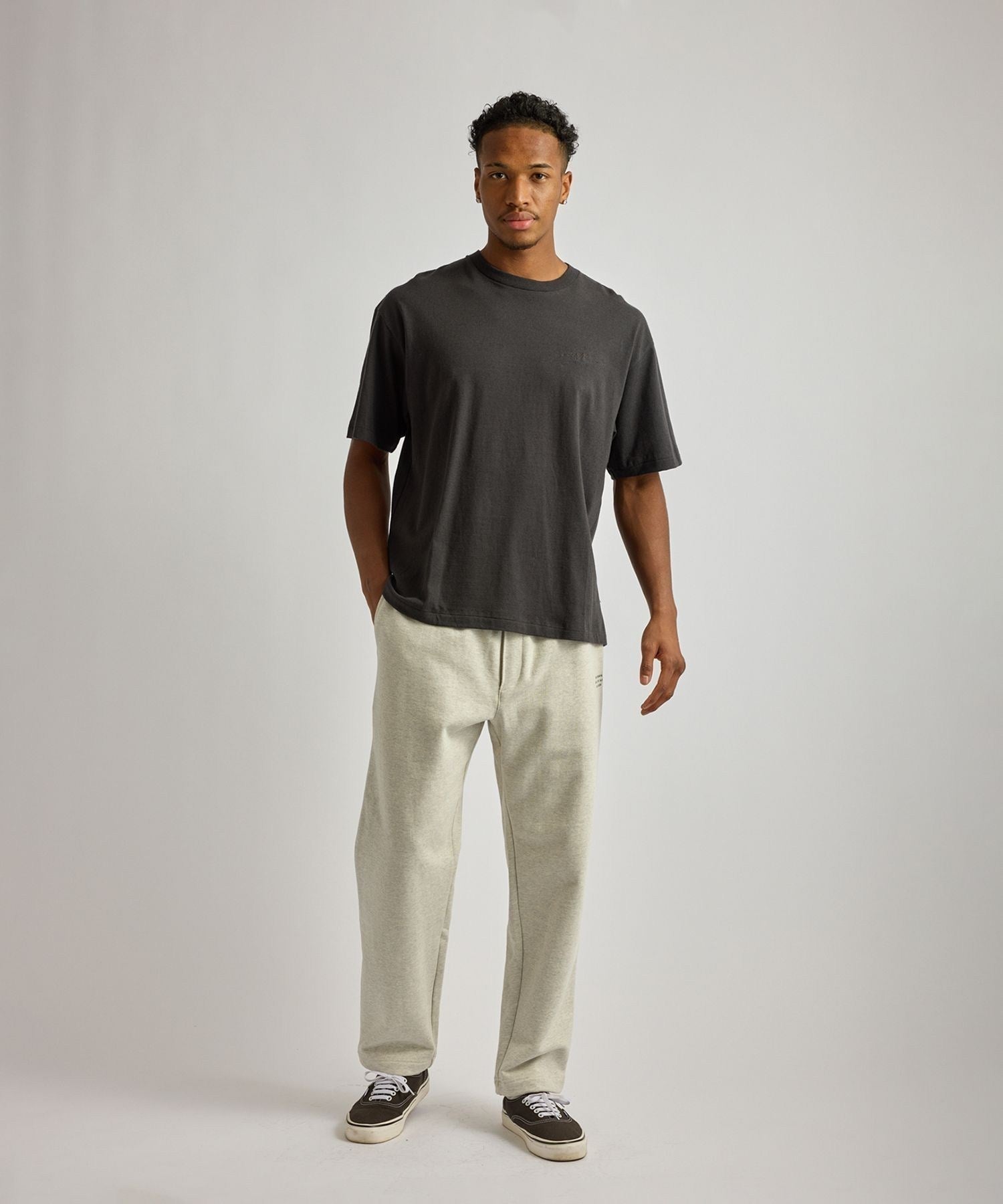 Taka International Sweatpant