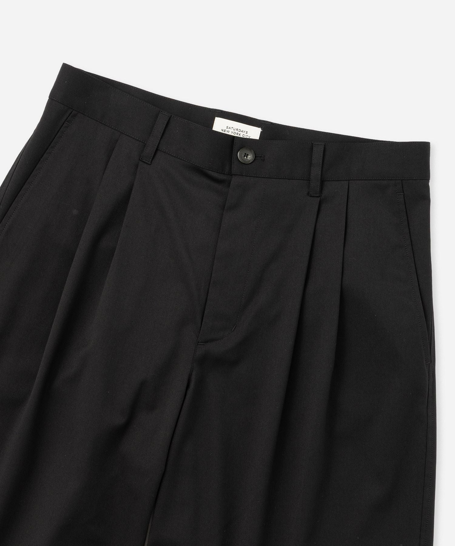 Feliz Two Tuck Walk Short