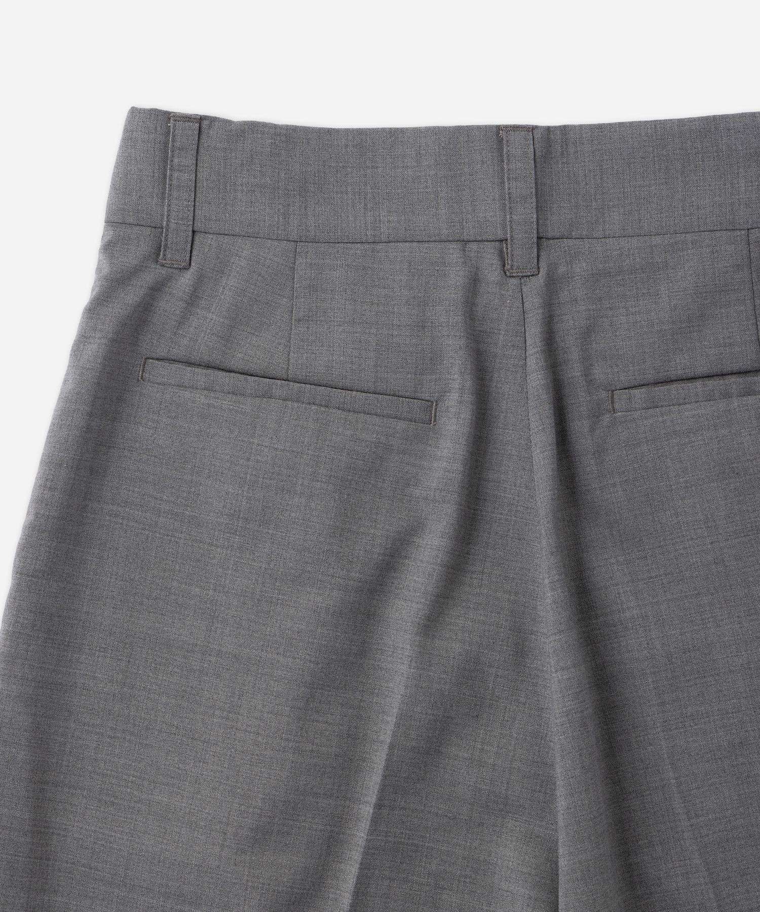 Kim Pleated Shorts | WOMEN