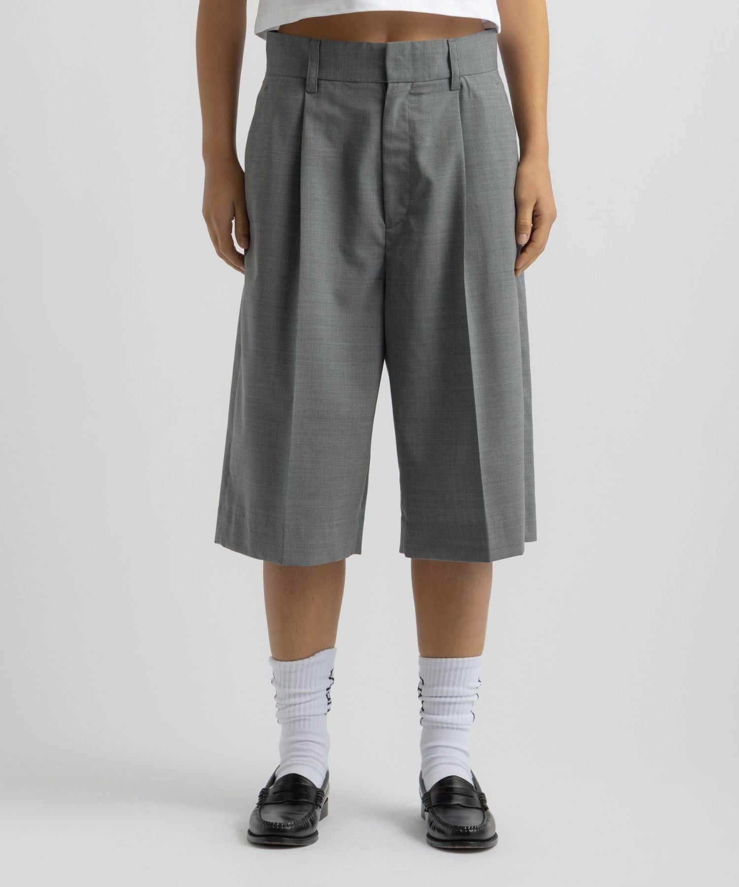 Kim Pleated Shorts | WOMEN