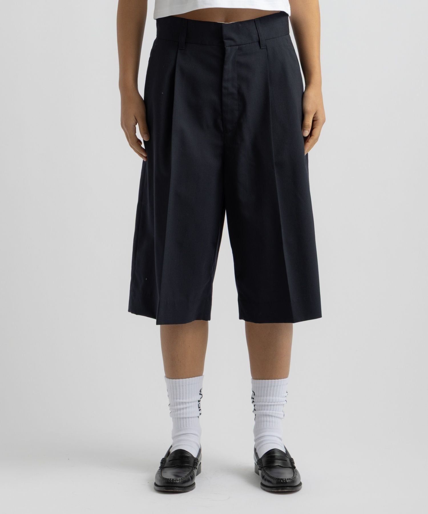 Kim Pleated Shorts | WOMEN
