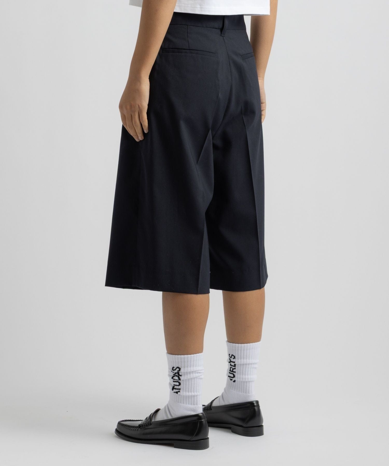 Kim Pleated Shorts | WOMEN