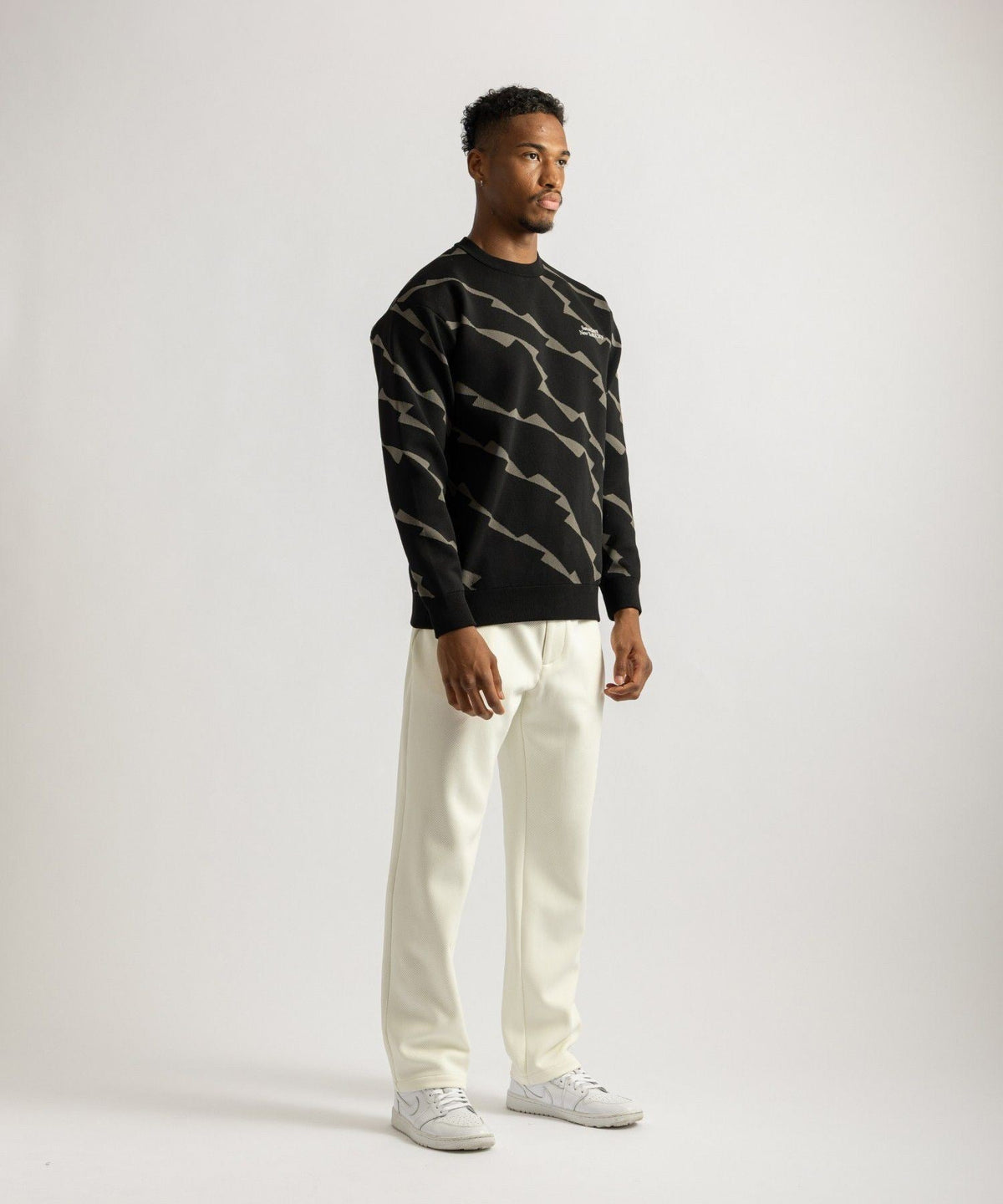 Wave Jacquard Pullover
