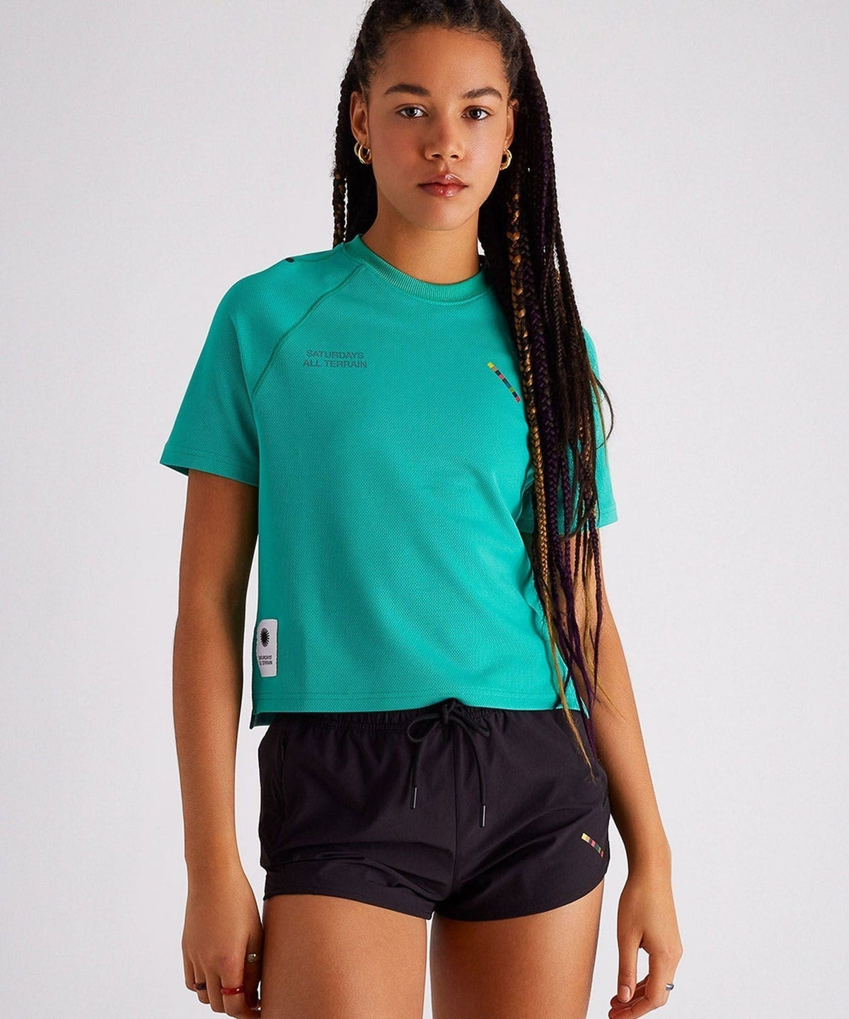 ALL TERRAIN LIGHTWEIGHT CROPPED SS TEE