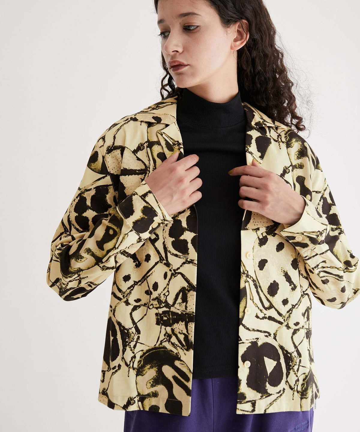 Crys Beetle Print LS Shirt