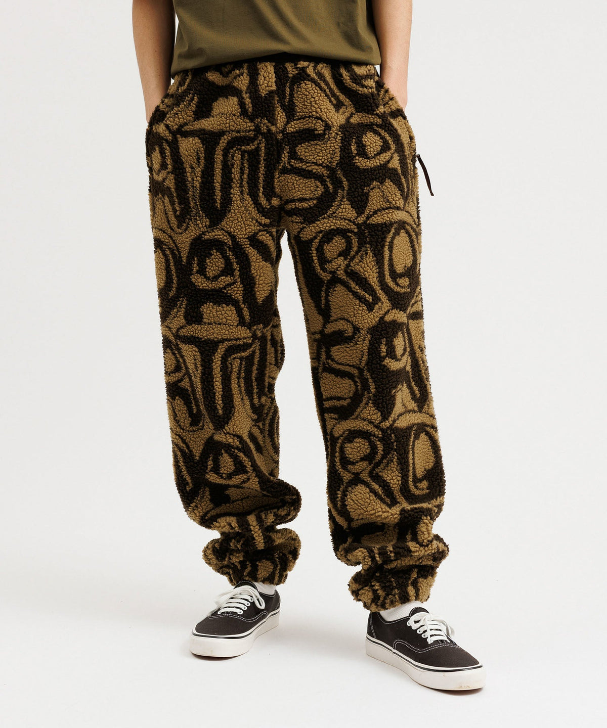 Serai Spellout Polar Fleece Pant