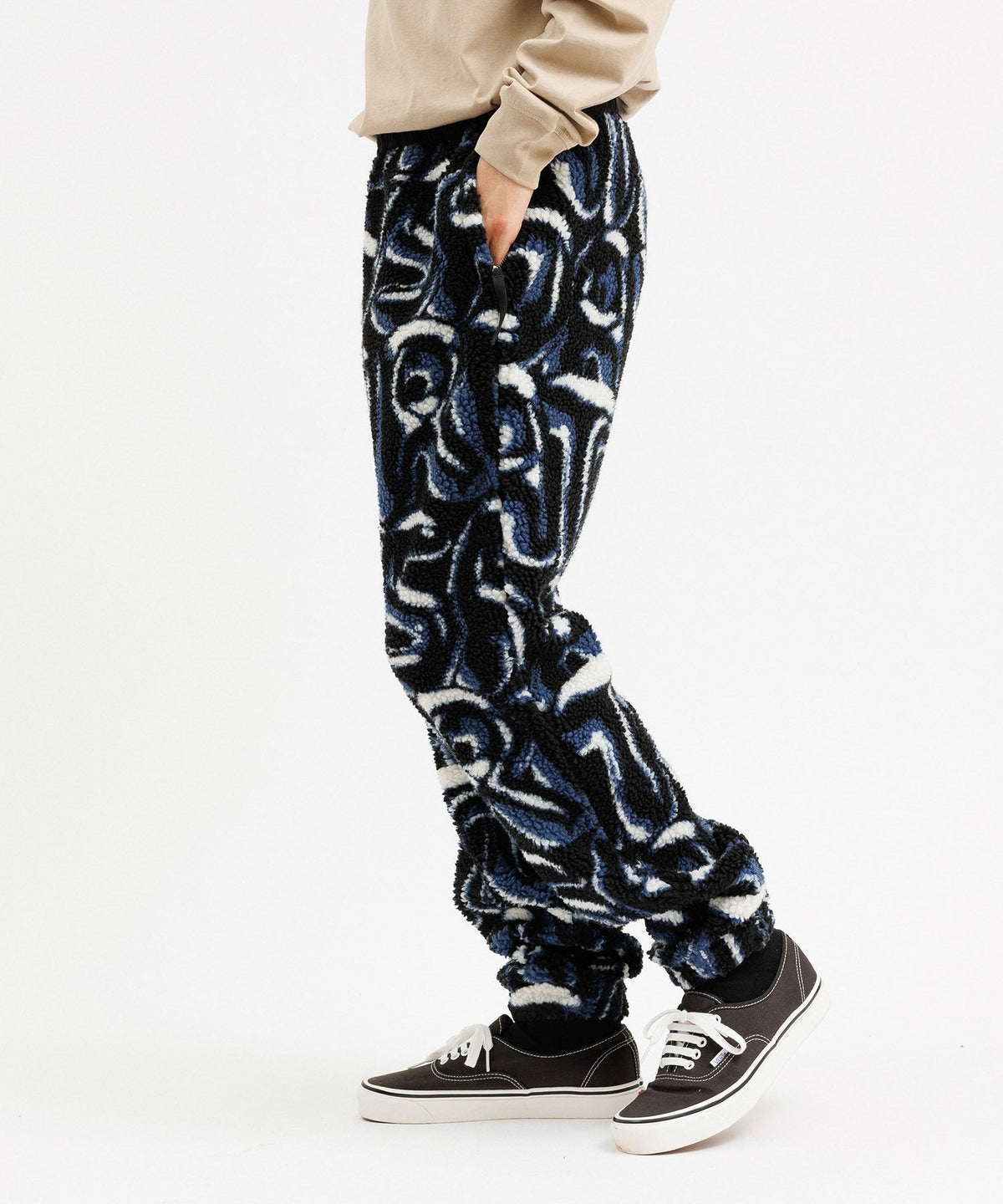 Serai Spellout Polar Fleece Pant
