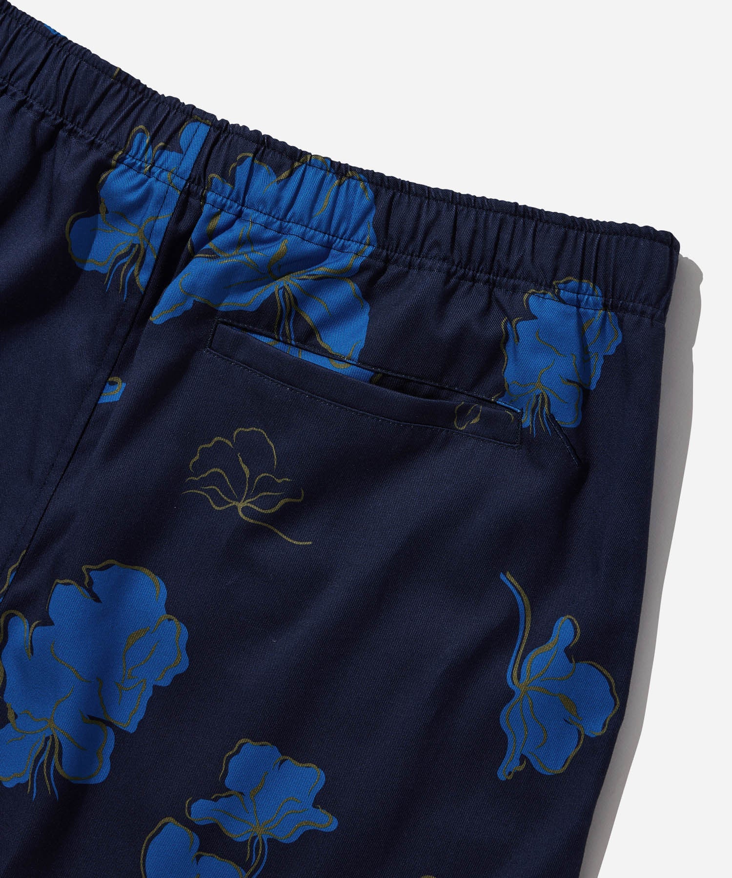 Ambrose Manoa Short