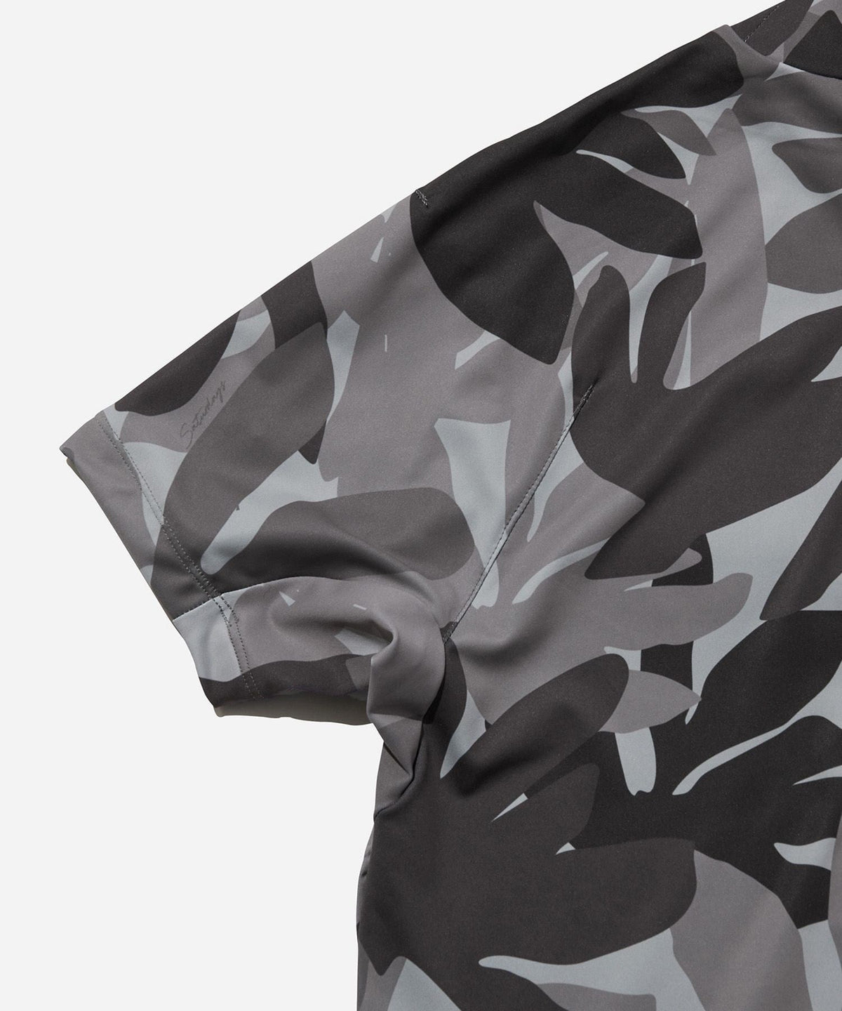 Flower Tech Mock Shirt | WOMEN