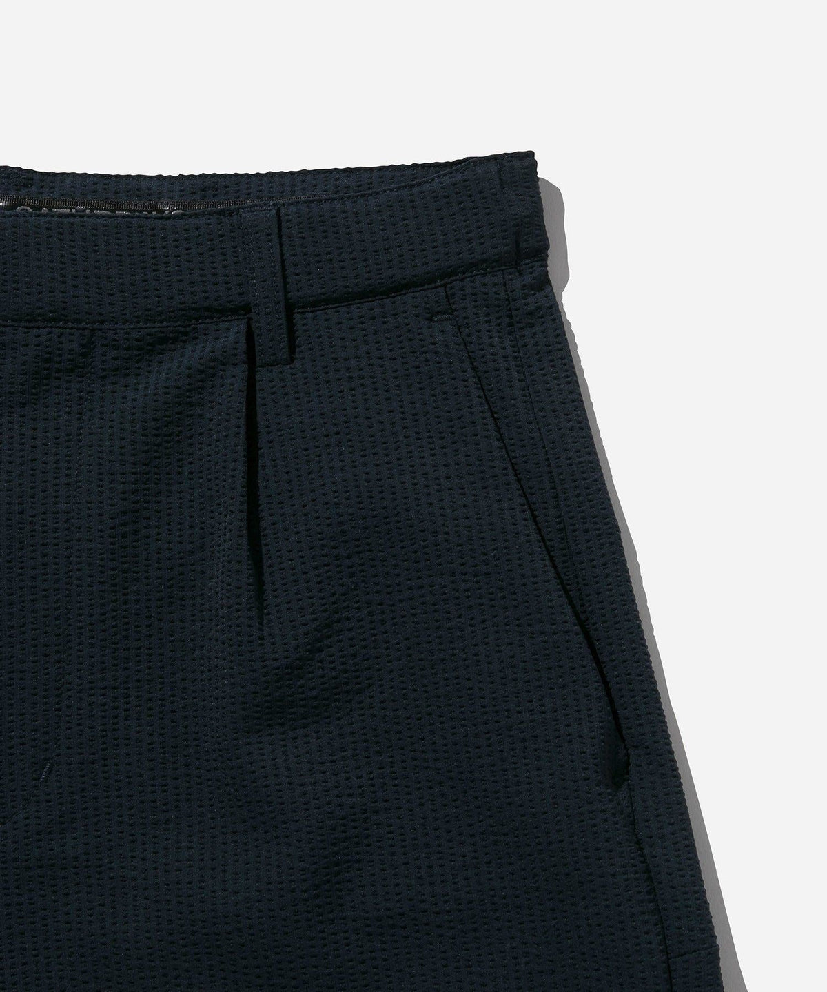 Seersucker One Tuck Short Pant | WOMEN