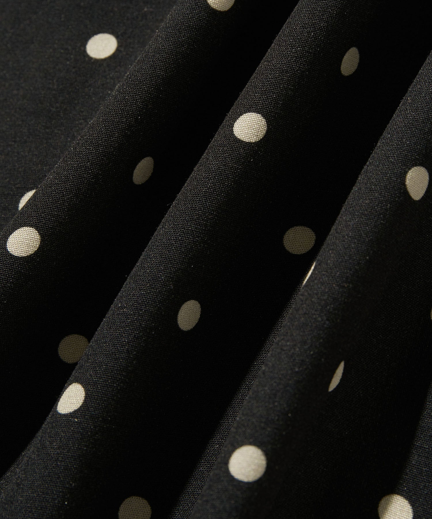 Dot Open Collar S/S Shirt
