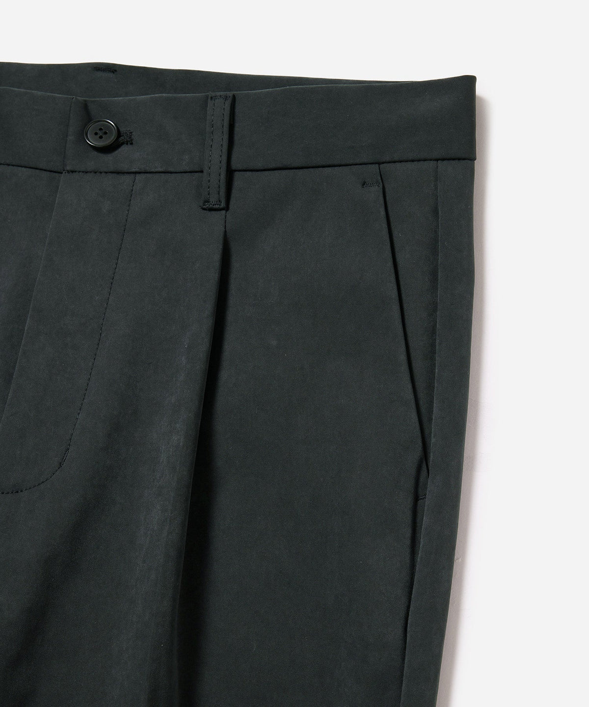 One Tuck Trouser
