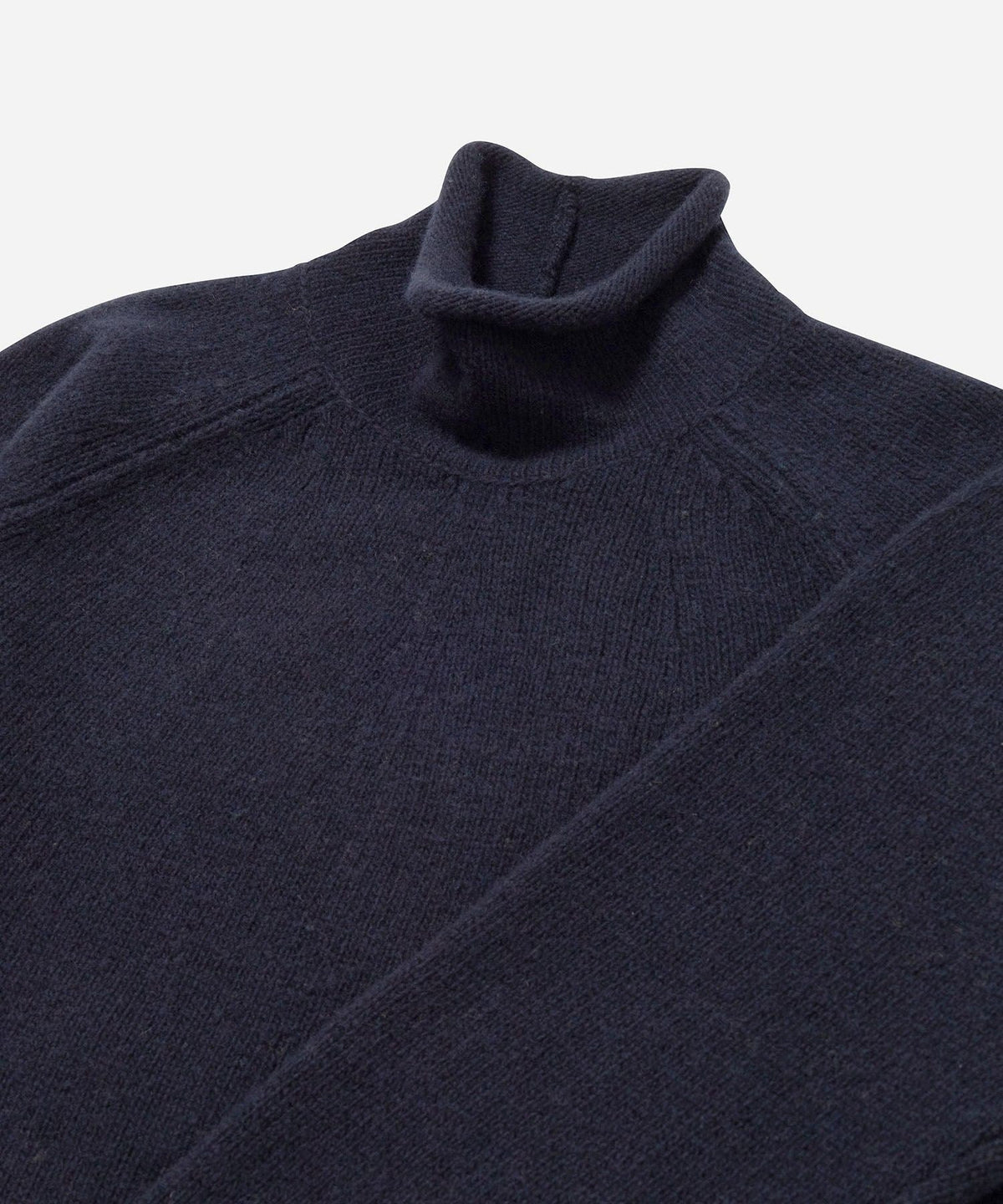 ROLL NECK KNIT