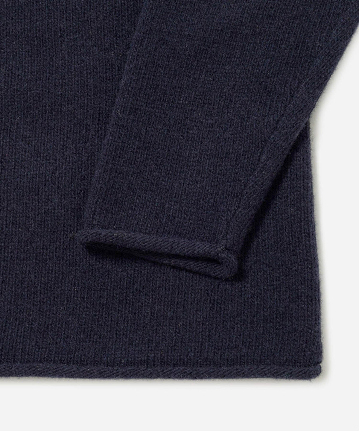 ROLL NECK KNIT