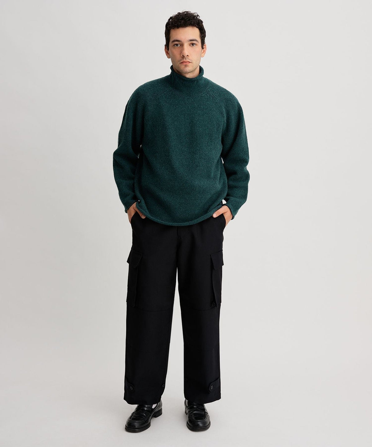ROLL NECK KNIT