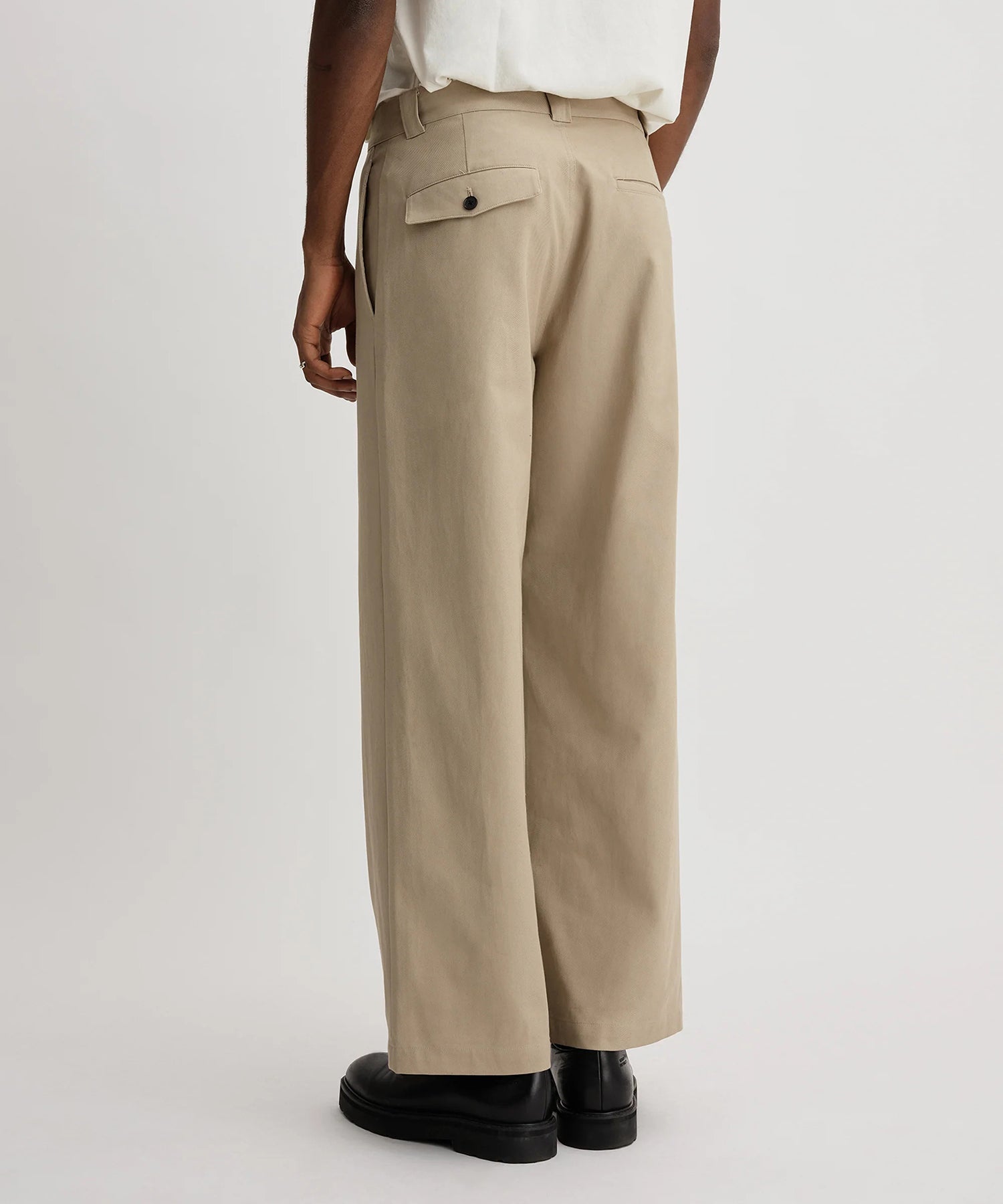 RELAXED CHINO PANTS