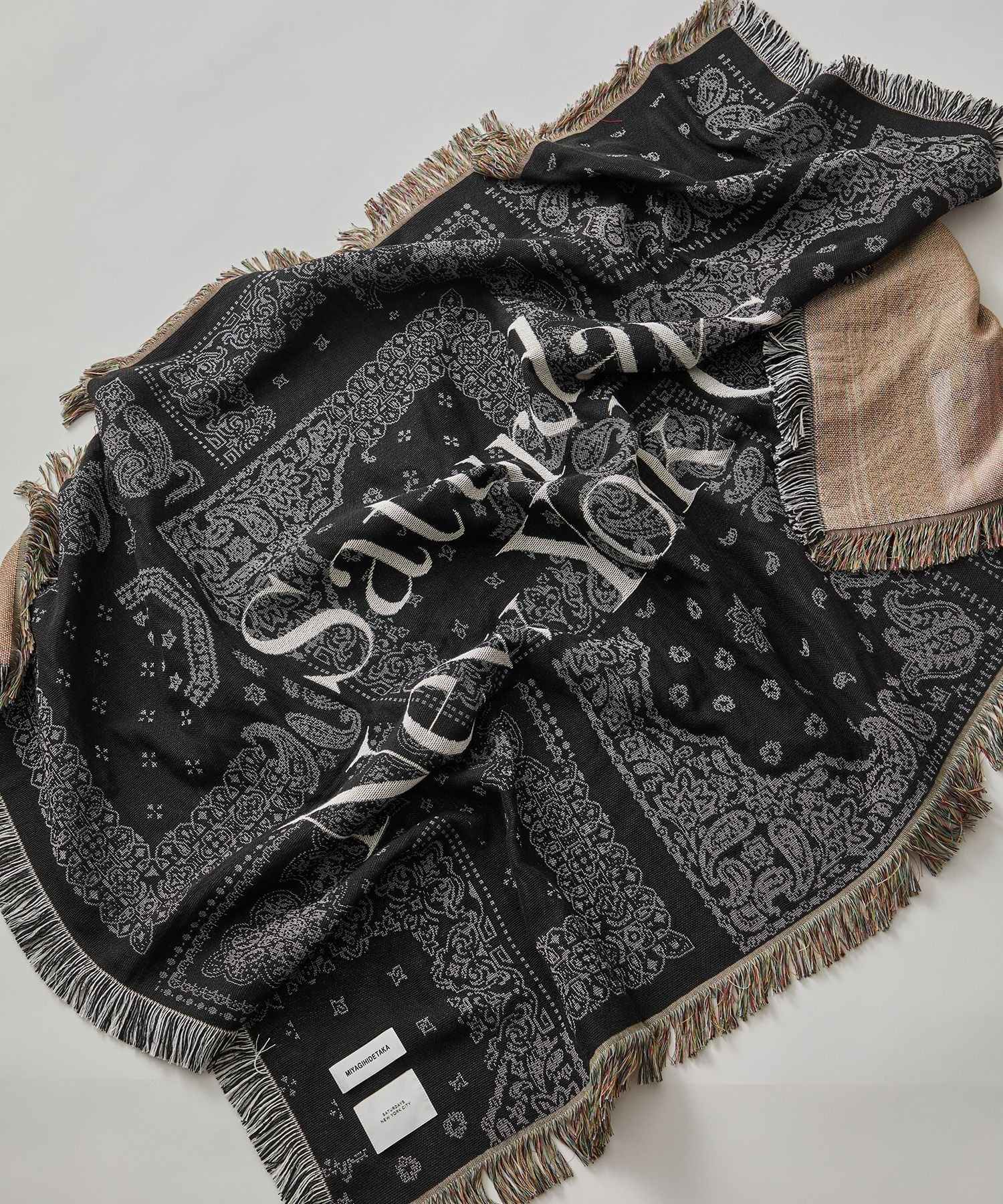 新品 MIYAGIHIDETAKA x Saturdays NYC ブランケット Saturdays NYCがMIYAGIHIDETAKAとの初のコラボレーション