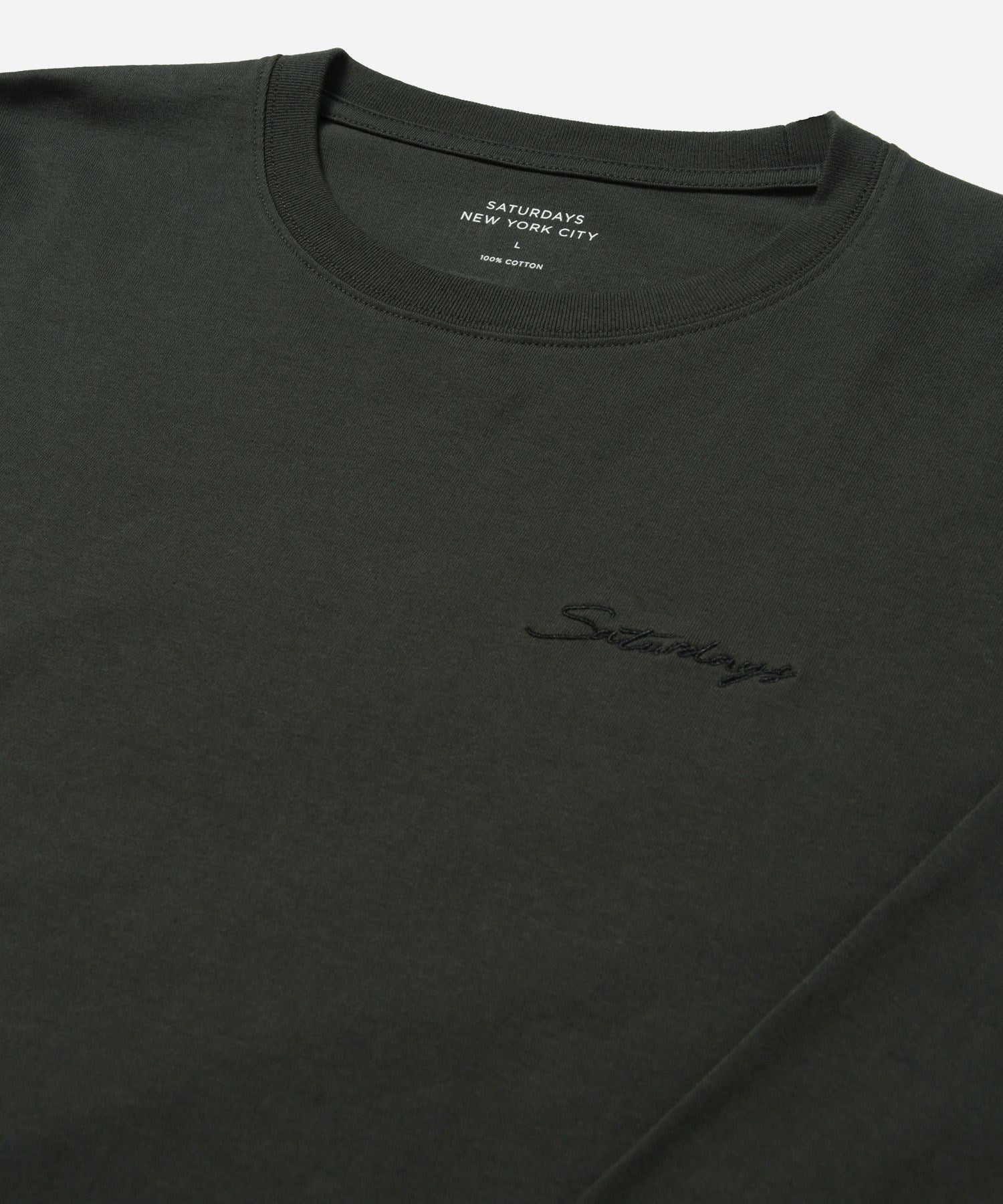 Script Emb LS Tee