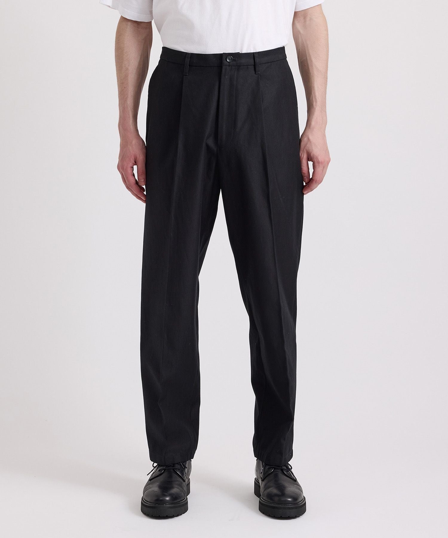 Dean One Tuck Pant