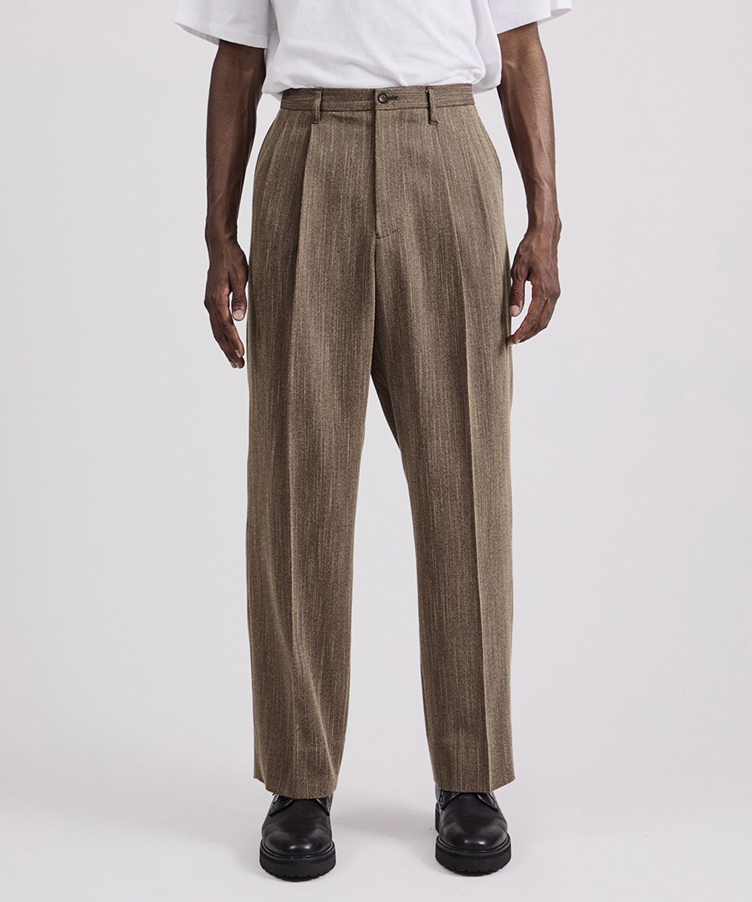 パンツ DRY Tweed Two-tuck Tapered Slacks DRY Tweed One-tuck Prime-Wide Tapered Slacks