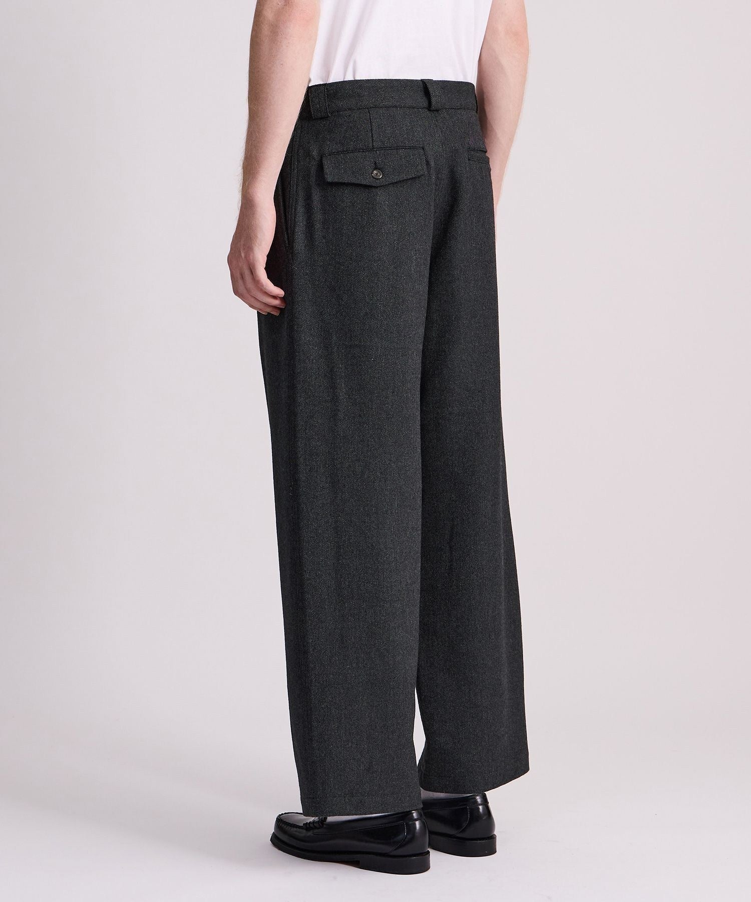 George Wool Wide Two Tuck Pant