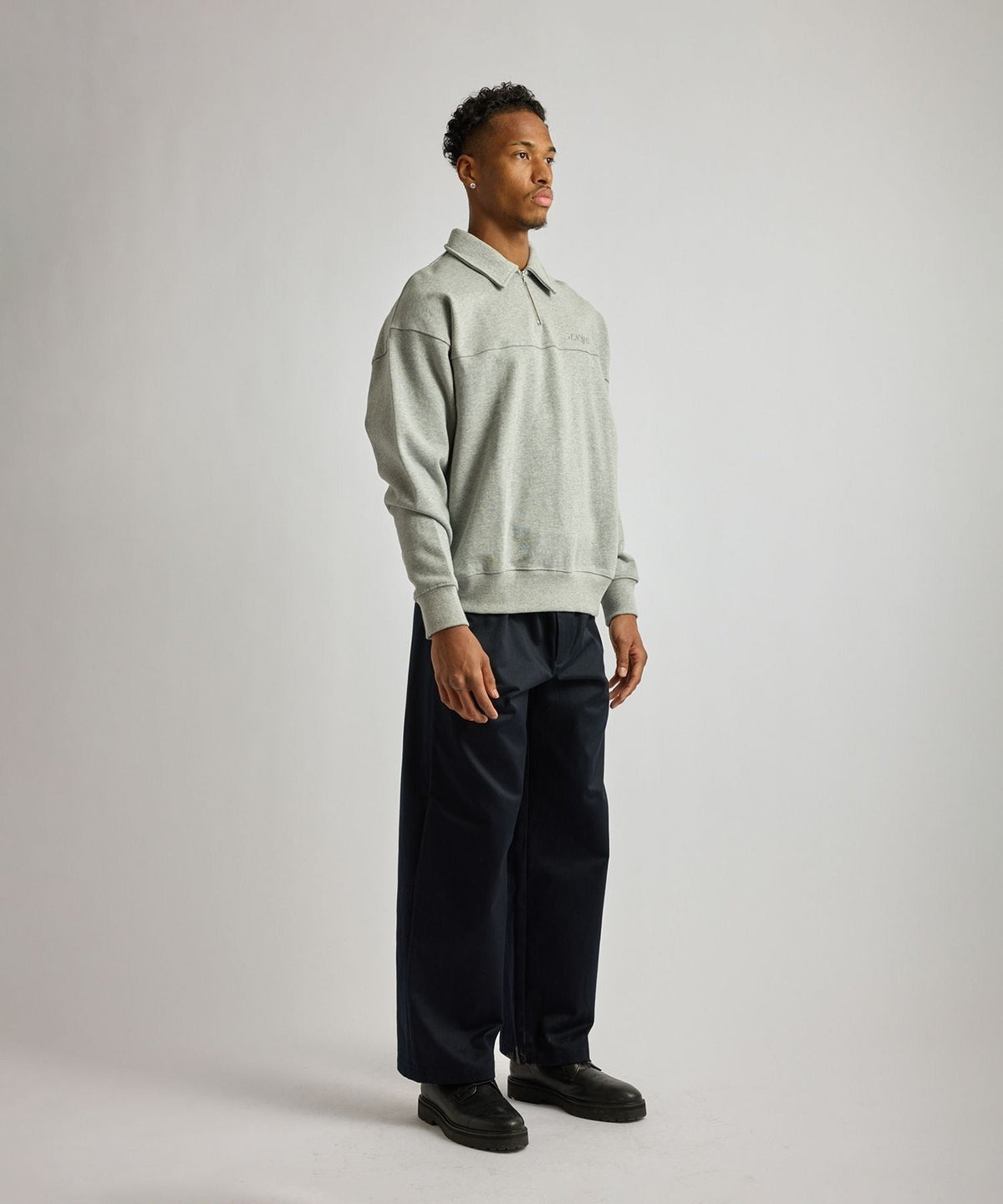 Mott Relaxed Quarter Zip Sweatshirt