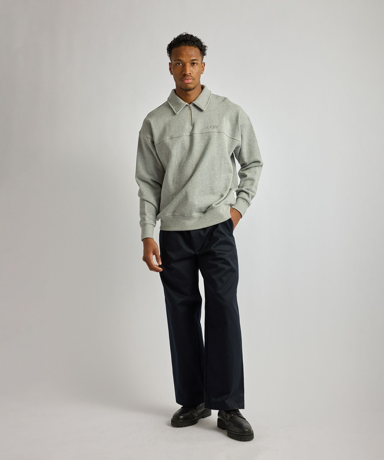 Mott Relaxed Quarter Zip Sweatshirt