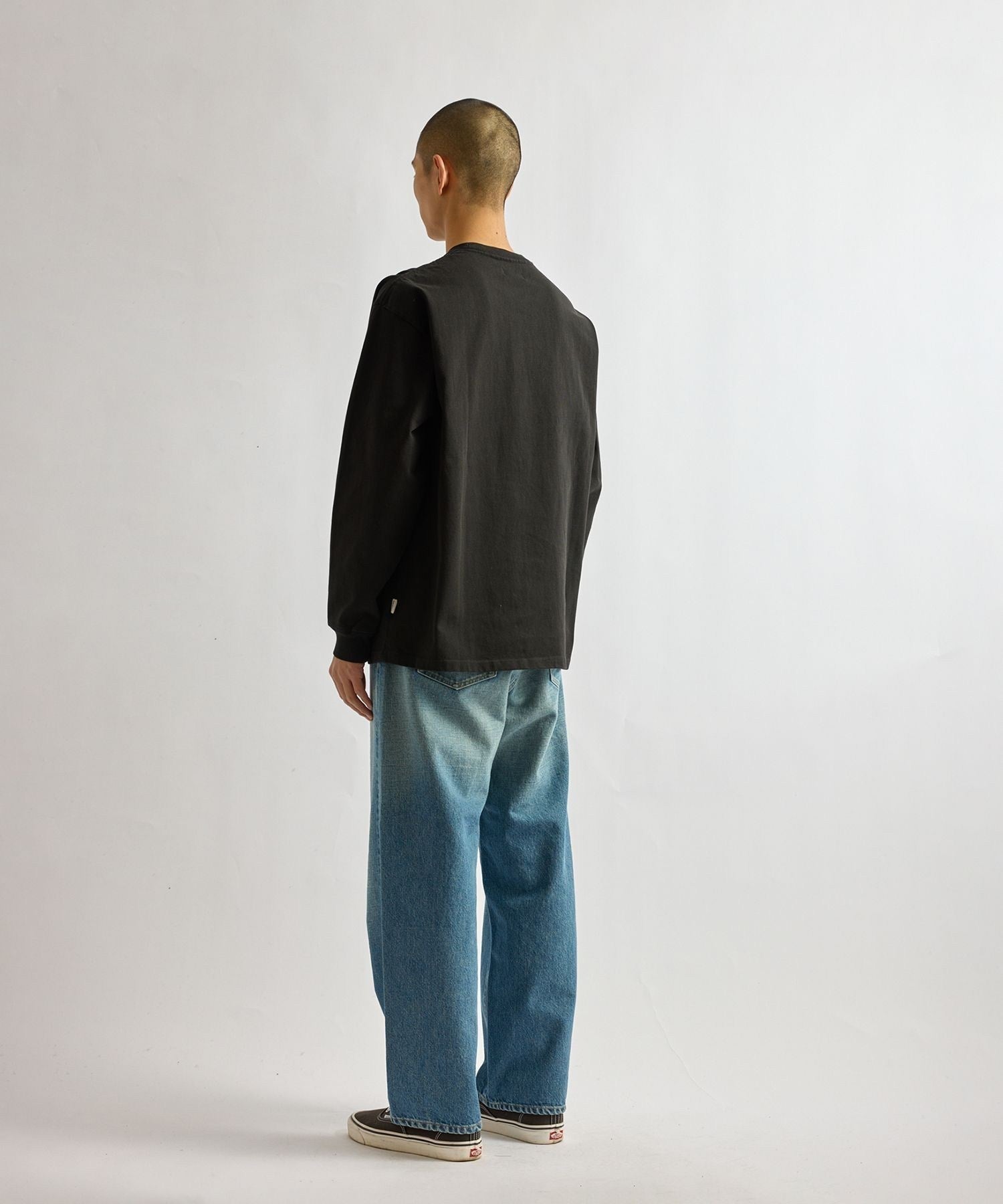 Max Weight Vintage Serif LS T-Shirt