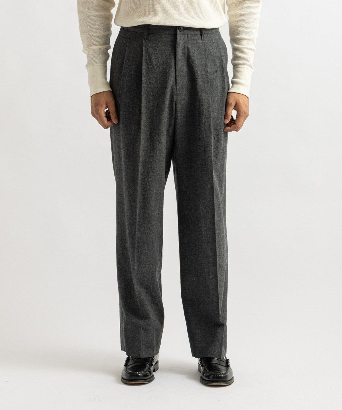 George Wool Two Tuck Pant