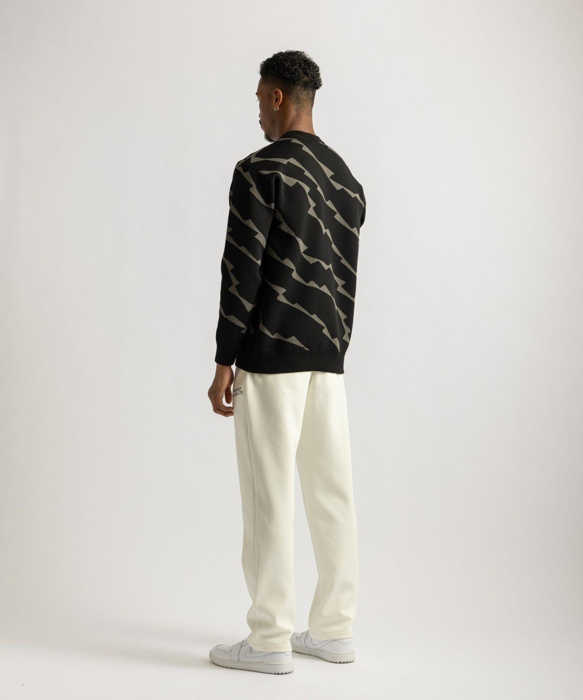 Wave Jacquard Pullover